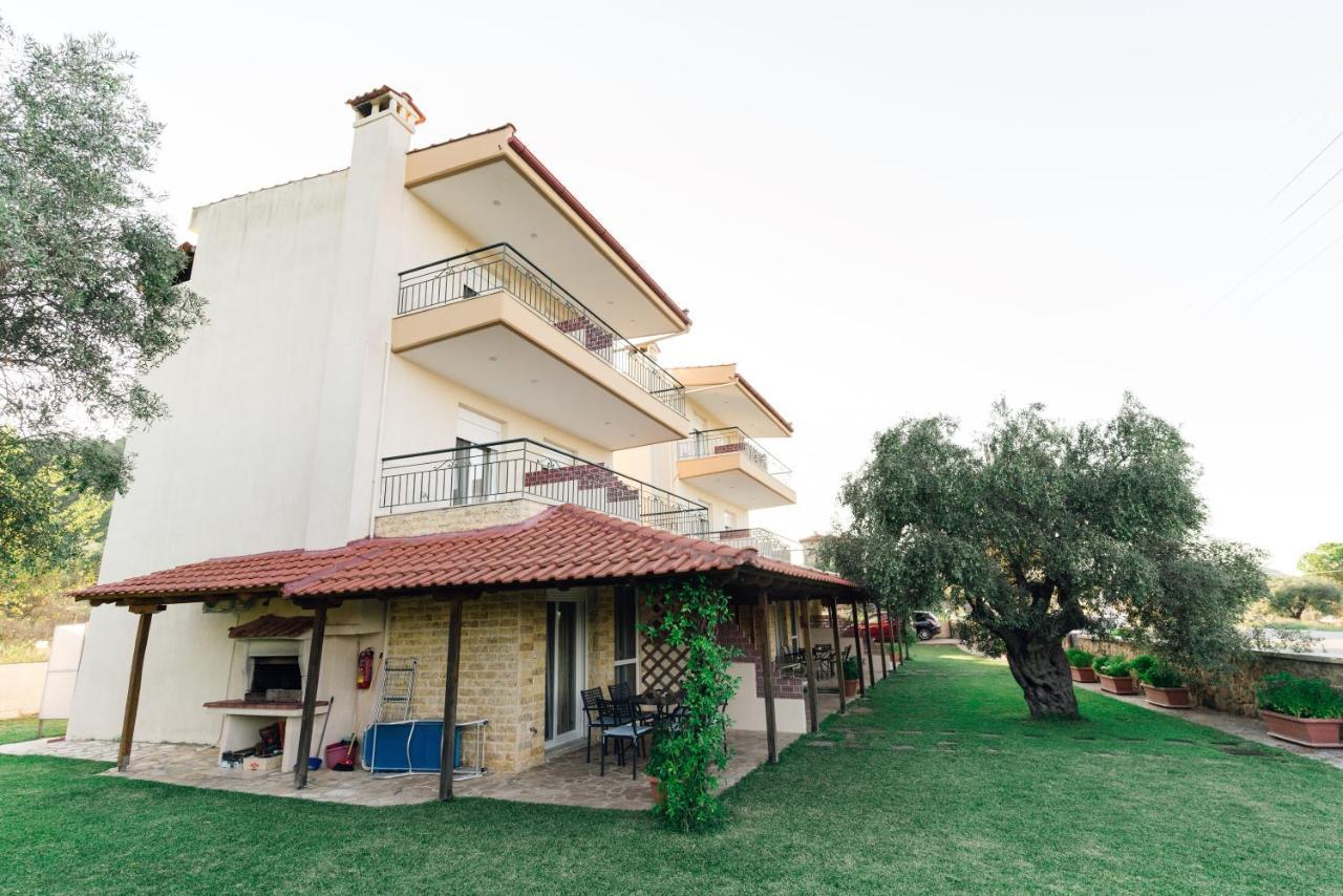 Family Villas Vourvourou Exterior photo